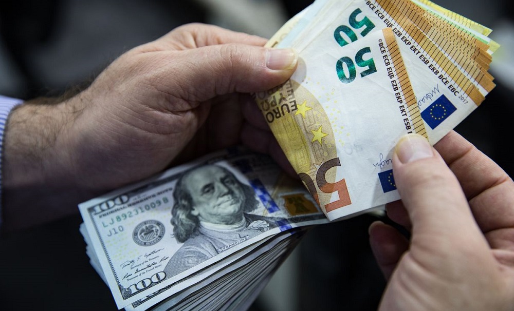 Forcohet Leku, bie serish vlera e euros dhe dollarit